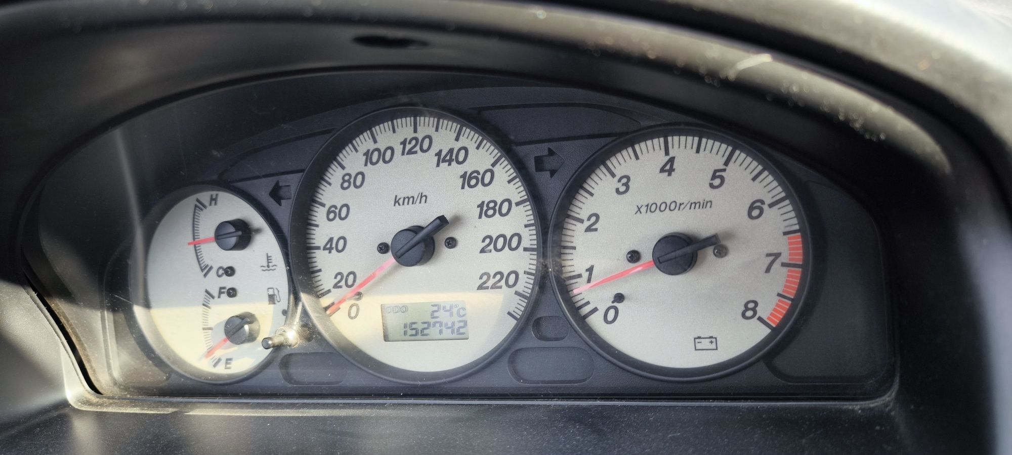 Mazda 323 1.6 automat