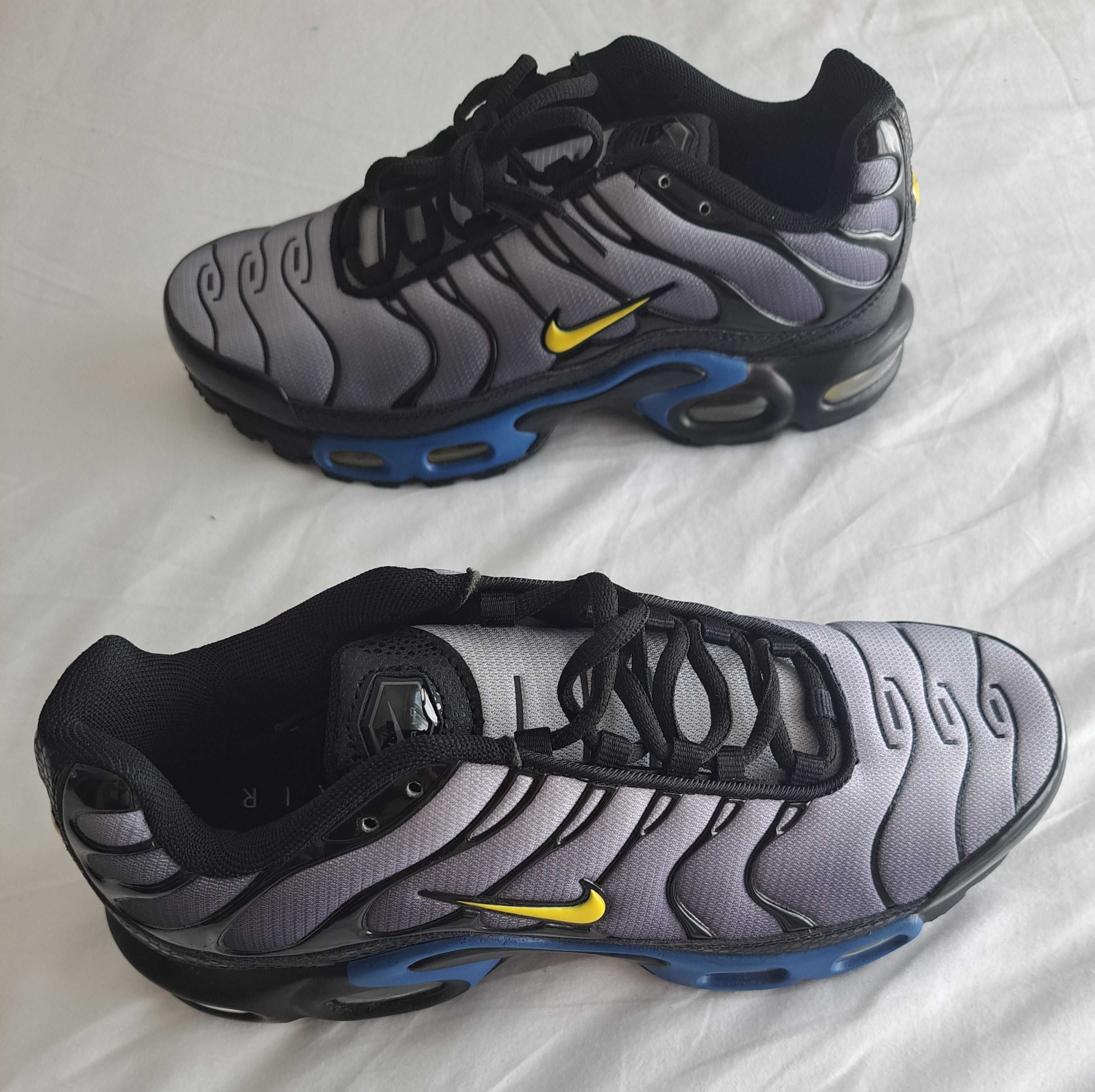 Ténis Nike Air Max Plus  - Tamanho 42 - Novos!