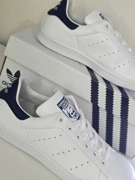 Sapatilhas disponíveis do 36 ao 41 várias cores