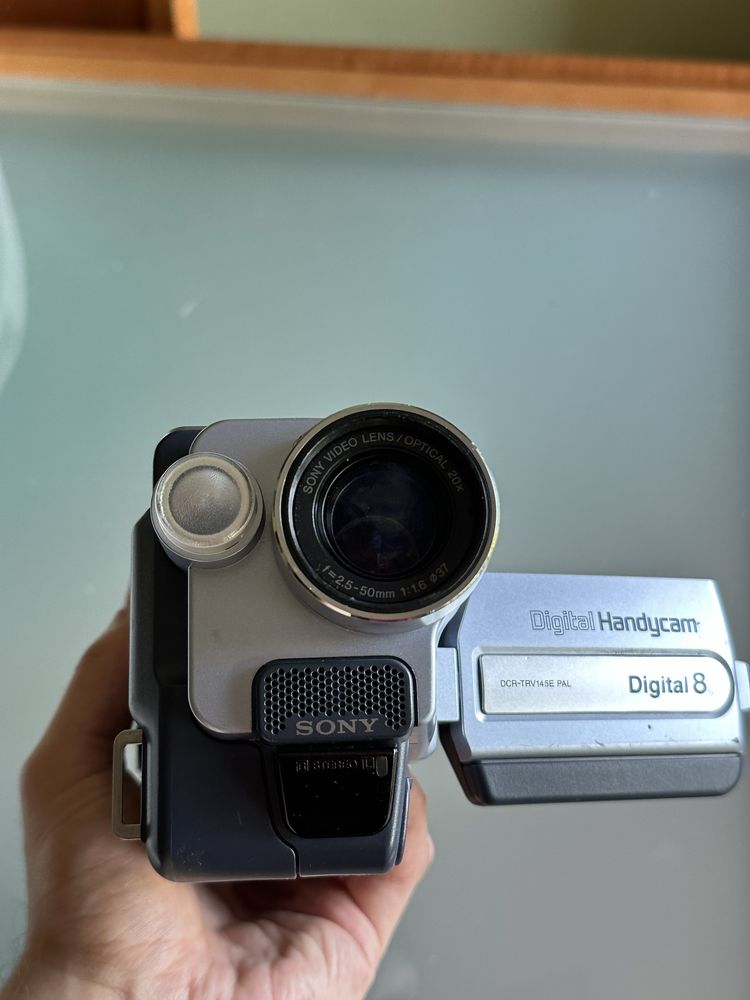 Sony DCR-TRV145E - Digital 8