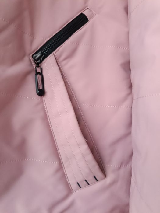 Куртка жіноча осіння.