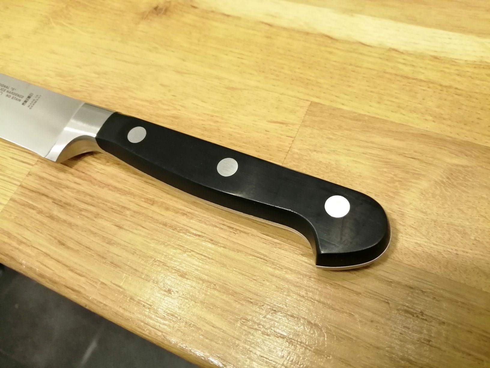 Niemiecki nóż ZWILLING Professional S 16cm uniwersalny/utility