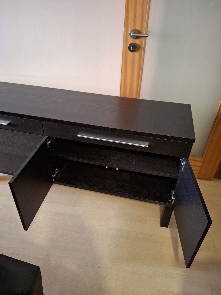Aparador ikea e Mesa ideia em Preto