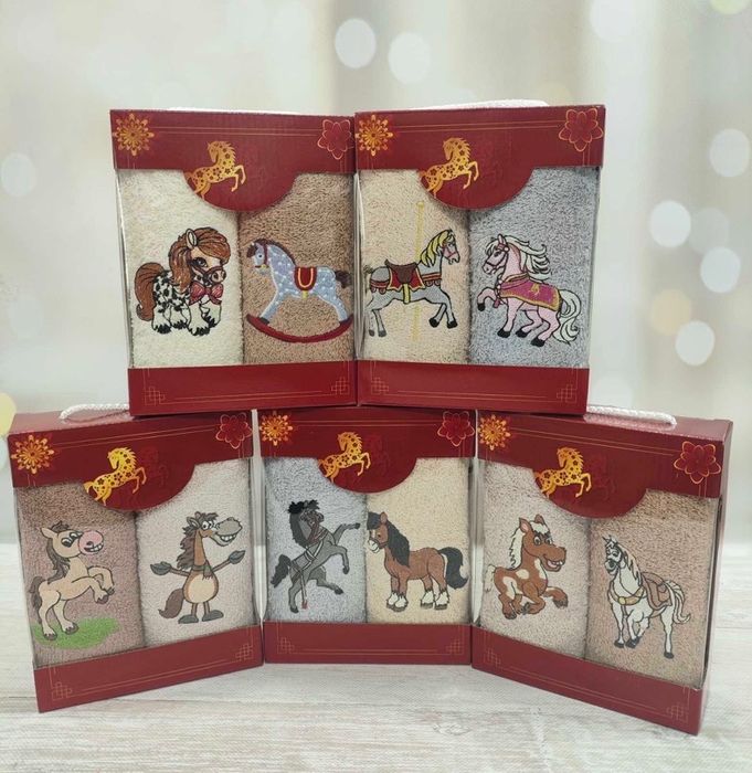 Махровые новогодние кухонные наборы полотенец