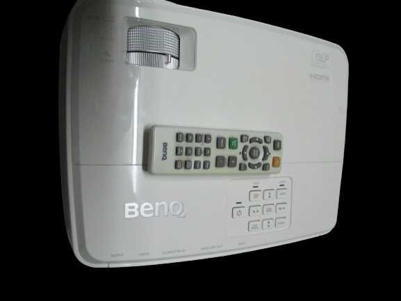 Projetor Benq com comando