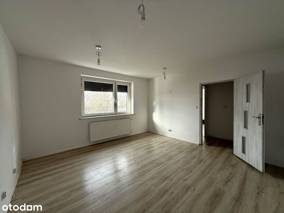 Ustawny dom wolnostojący do remontu na dużej działce + garaż -Bykowina