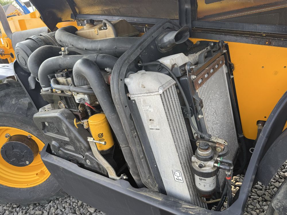 JCB 531-70 AGRI Super 2011р TR2
