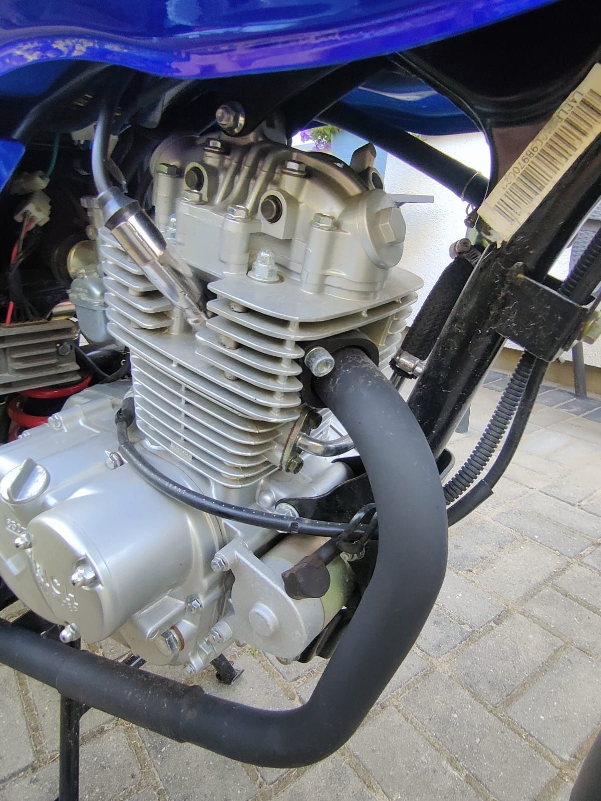 Sprzedam fabrycznie nowy motocykl Killerbee 50/125