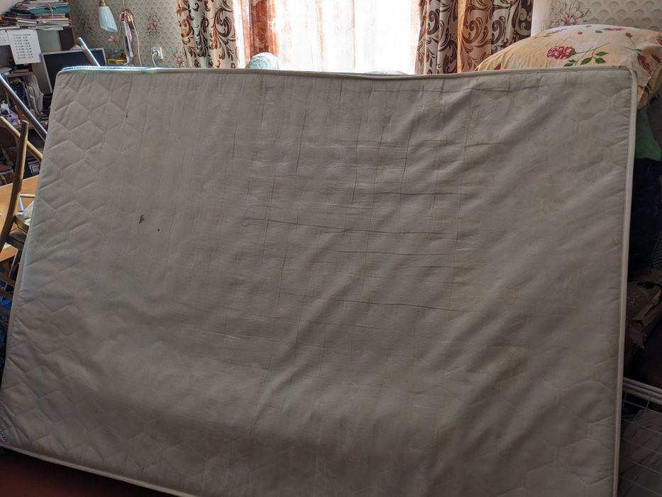 Продам ліжко б/у