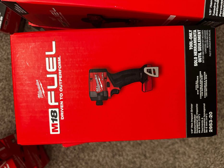 Milwaukee M18 Fuel Zakrętarka model 2953-20 z USA