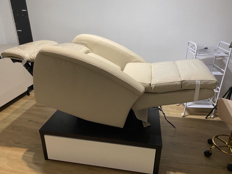 Fotel do manicure / łóżko do stylizacji rzęs