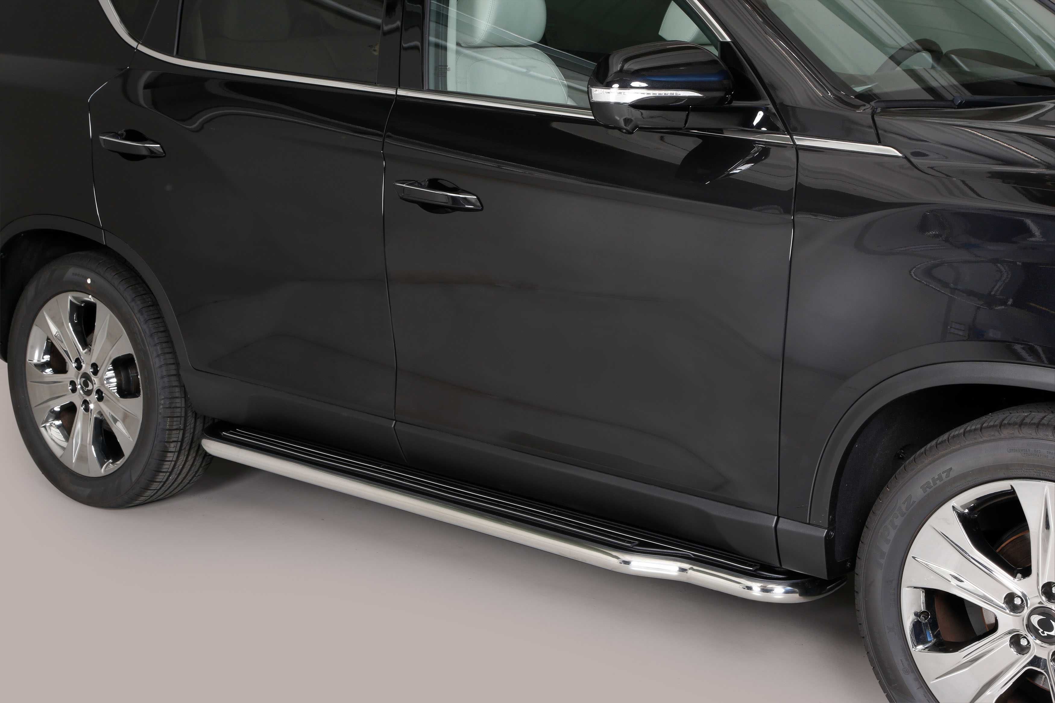 SSANGYONG REXTON 2023 Orurowanie Boczne
