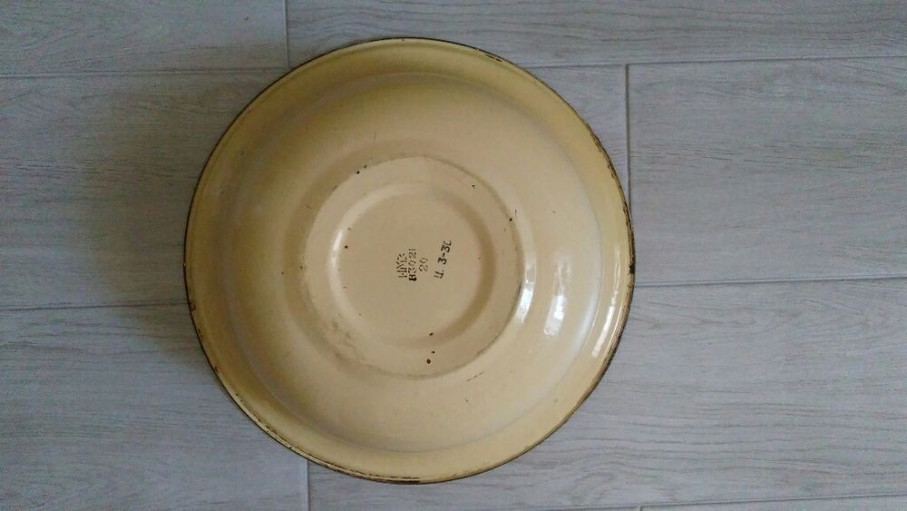 миска (таз) емальований