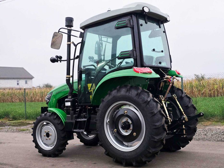 Повнопривідний трактор із кабіною TERRAFENG 555XC, прижимна навіска