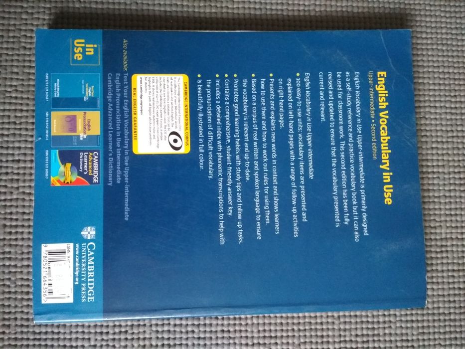 English Vocabulary in Use upper-intermediate second edition(оригінал).