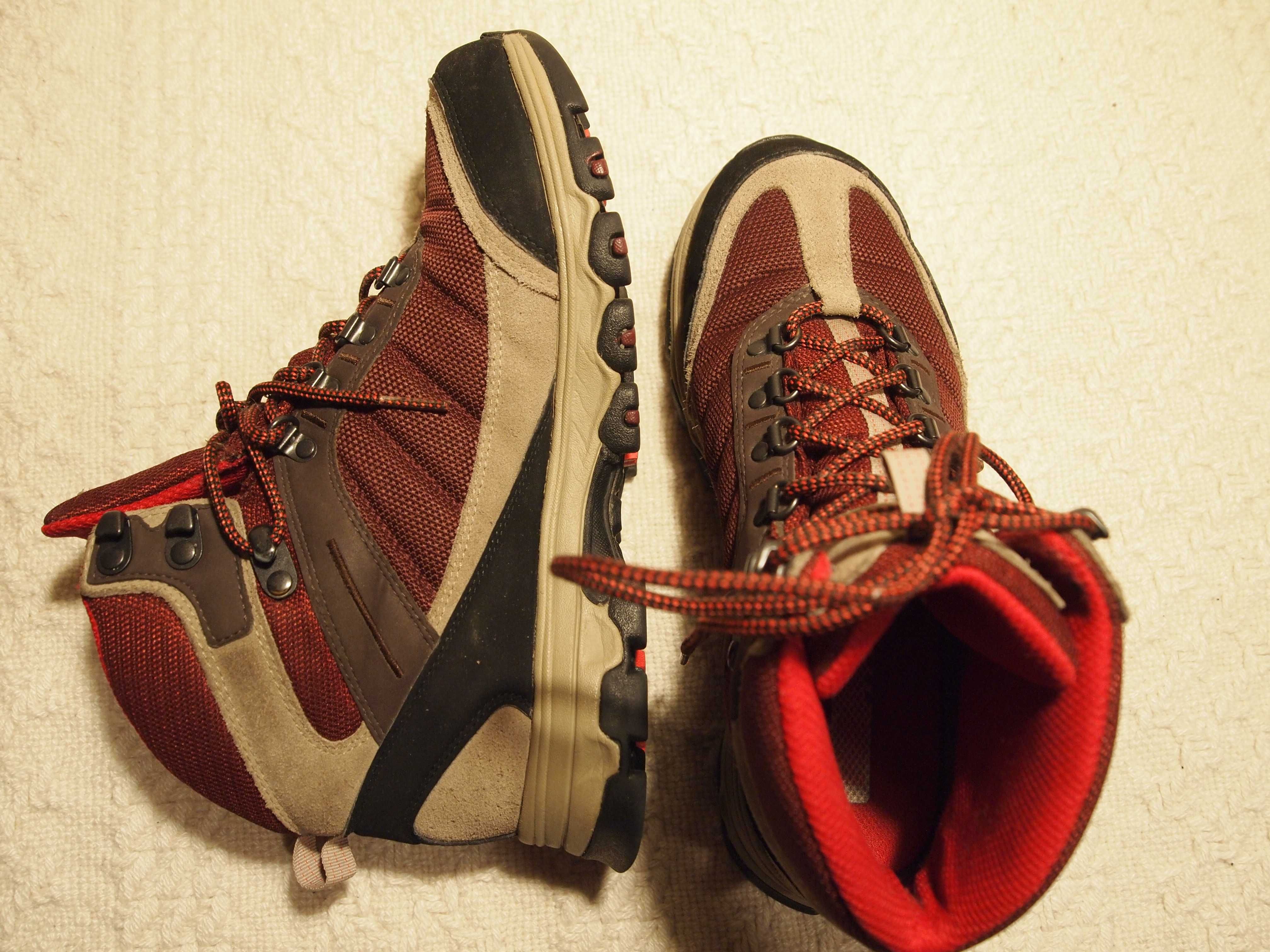 HELLY HANSEN  buty ocieplane,  rozmiar 38, używane