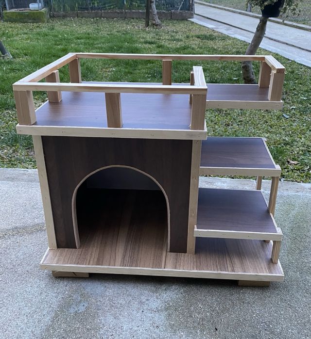 Casinhas para gatos em madeira tratada muito aconchegadas