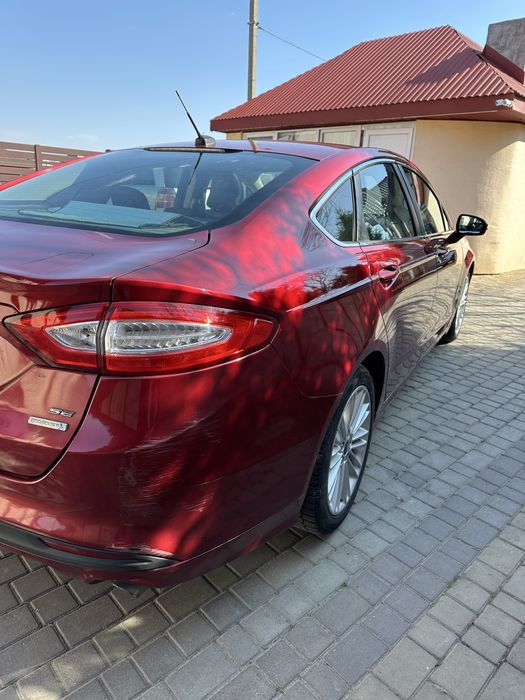 Автомобіль Ford Fusion 2015 1.5 Ecoboost Бензин