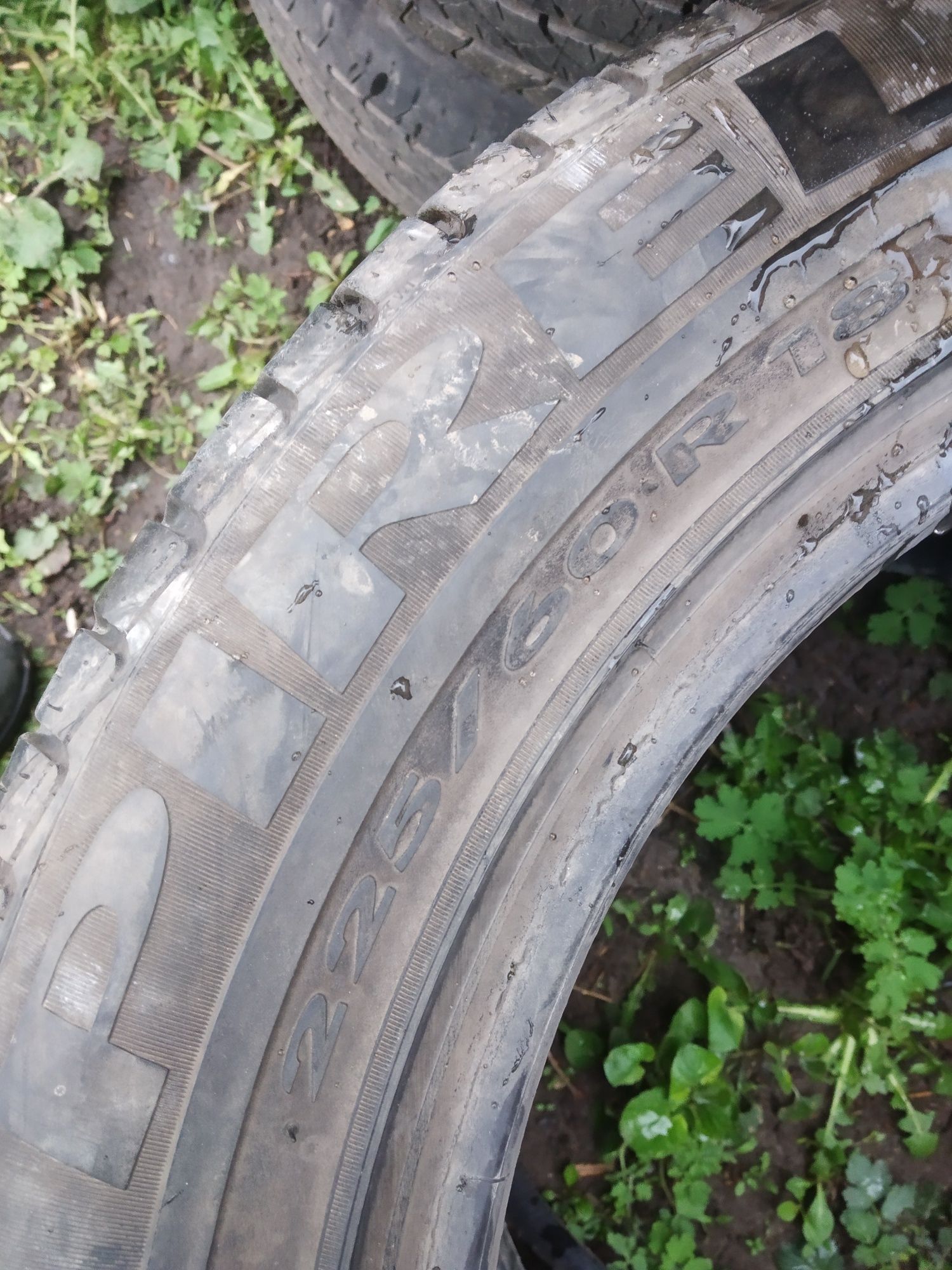 225/60R18 Pirelli пара шин.