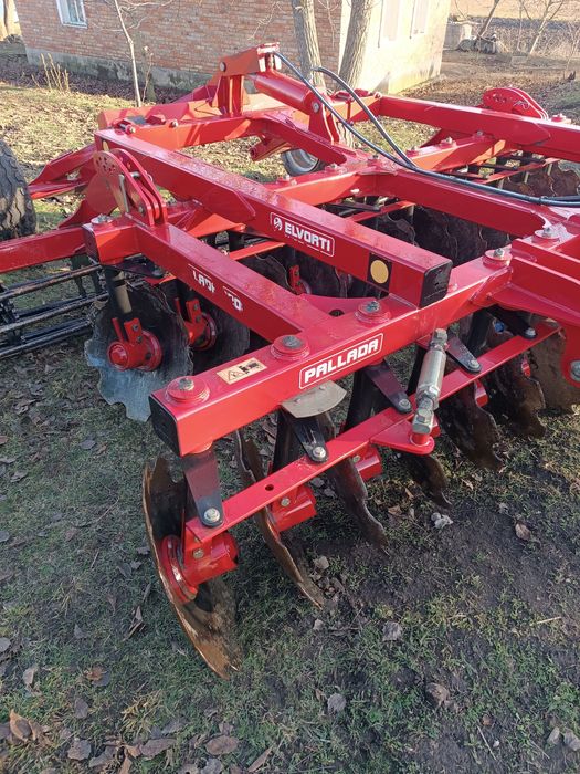 Продам дискову борону Pallada 3200