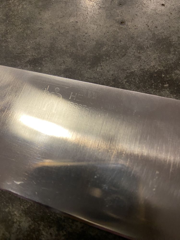 Nóż Santoku Henckels
