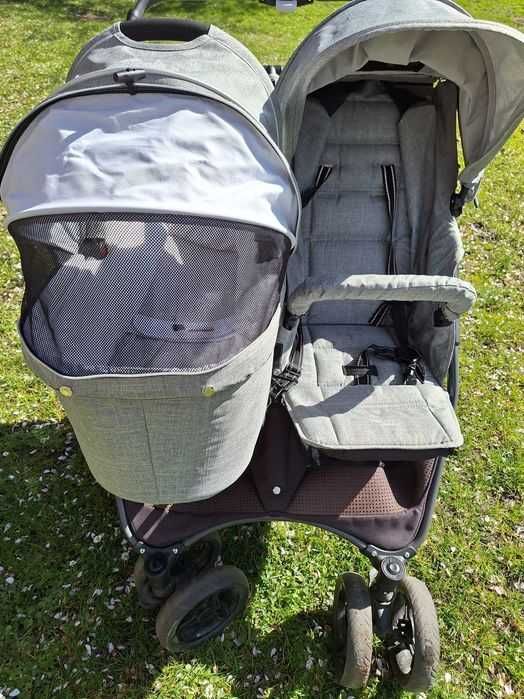 Valco Duo Snap Trend, wózek bliźniaczy spacerowy i gondola