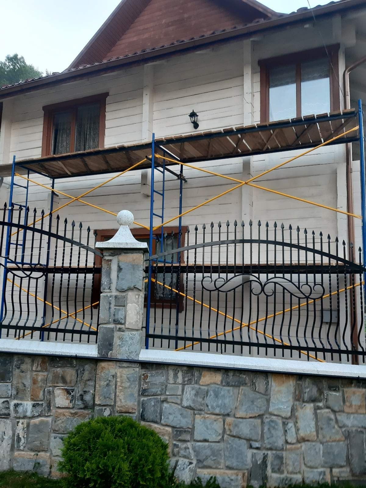 Оренда риштування ліса фасадні облегшені будівельні ширина 0.8м.