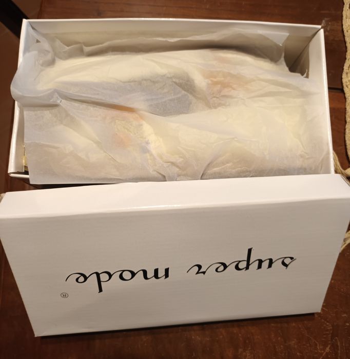 Alpercatas com bordado