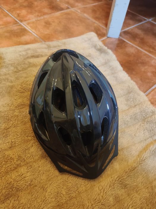 Capacete de bicicleta / trotinete