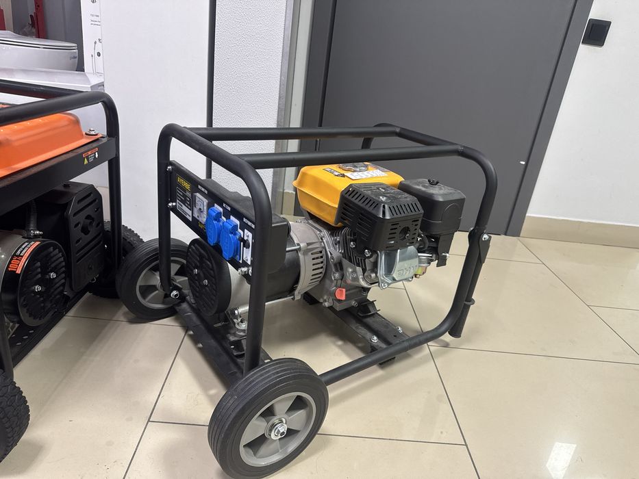 Продам генератори 2.8