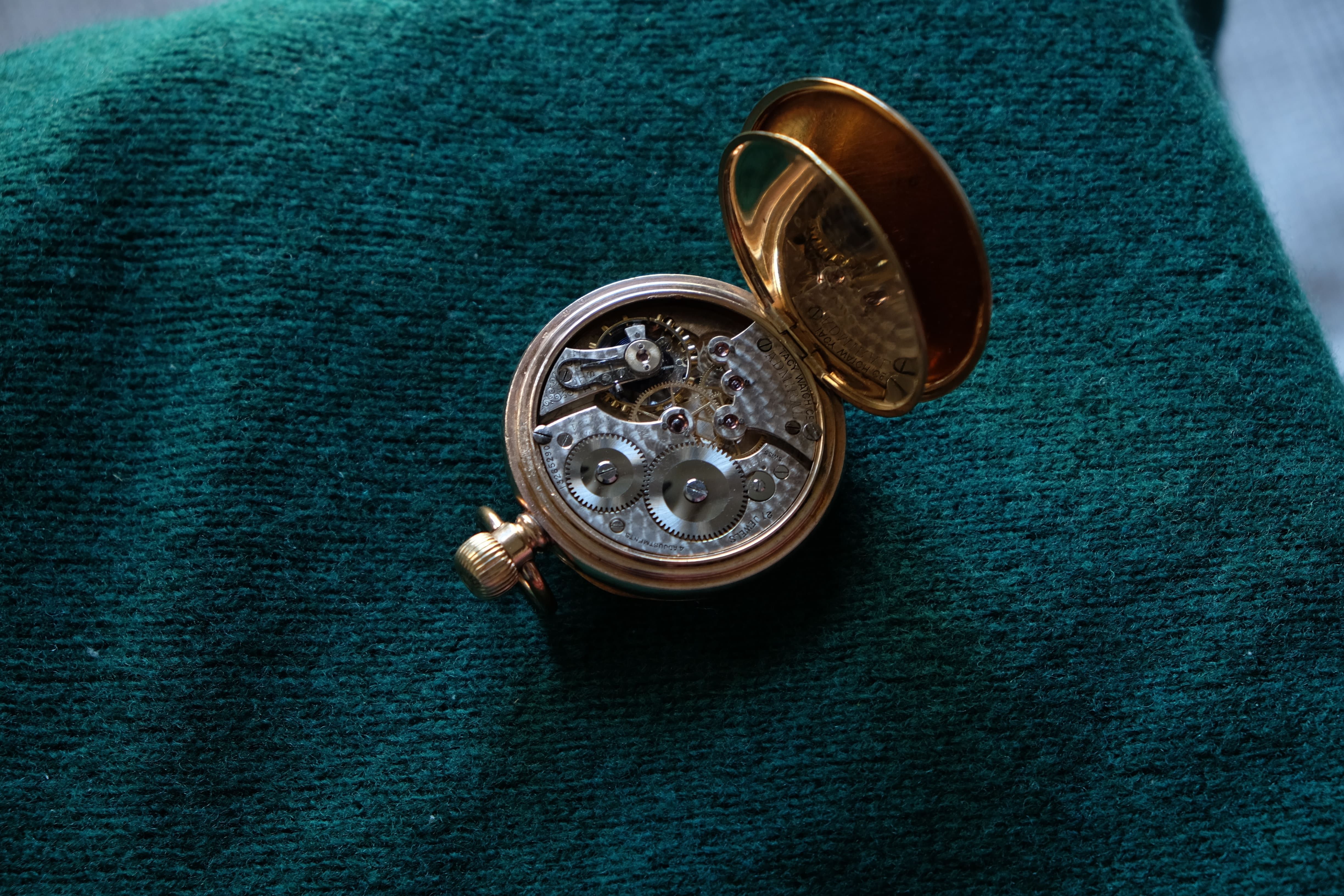 Relógio de bolso “Tavannes-Cyma”, ~1920, com movimento revisto