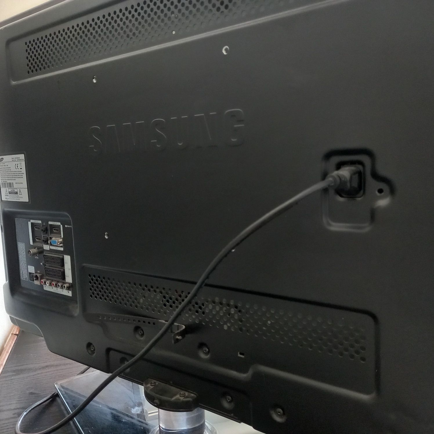 Samsung LE37C630