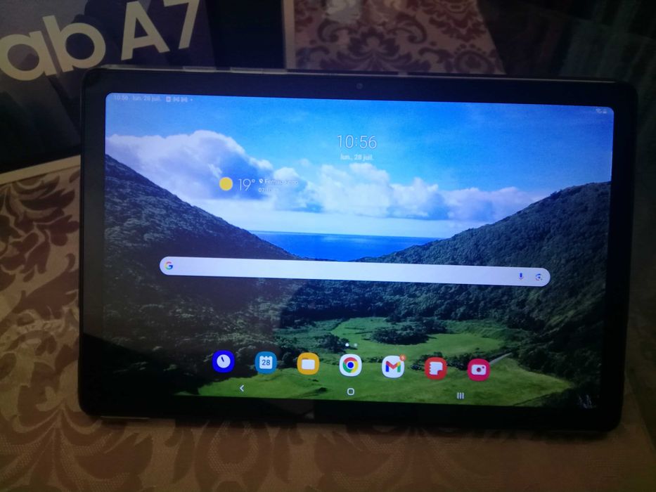 Samsung A7 Tablet 10.4", 64 GB, with Two Cases and Stylus64283916343042122