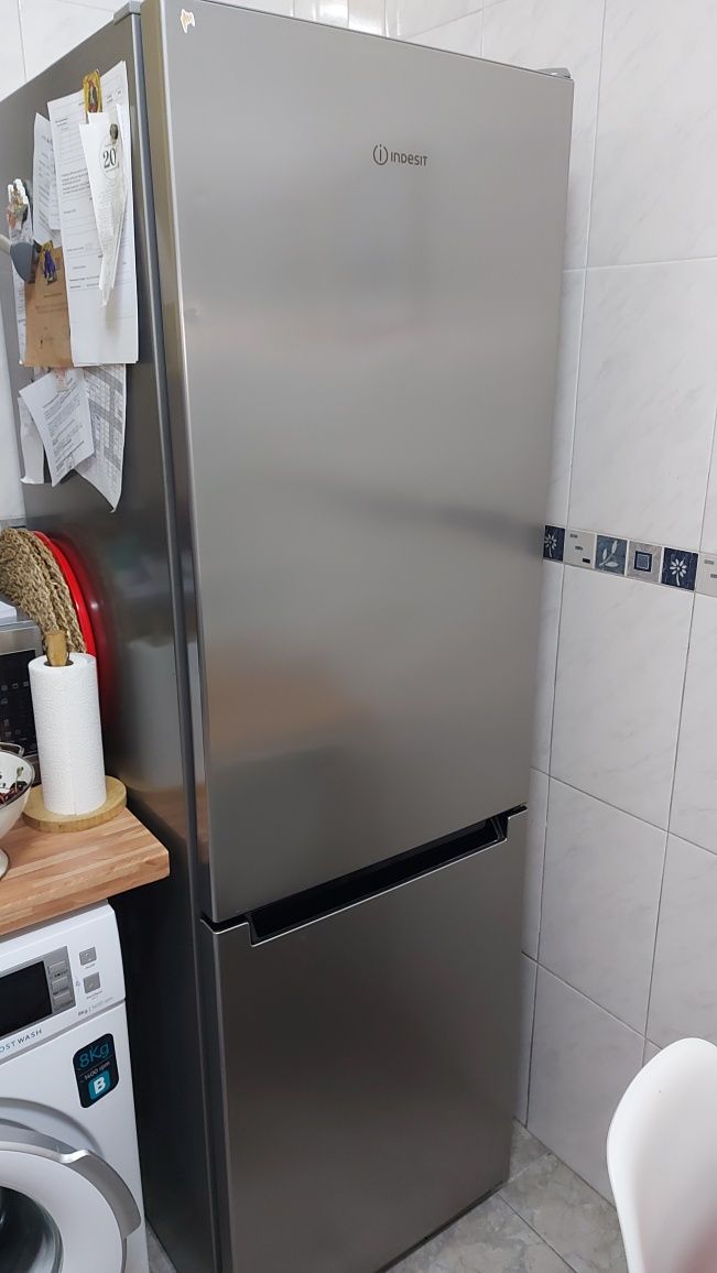 Frigorífico Indesit combinado