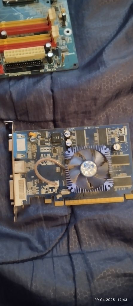 Видеокарта X1300 на 256 м