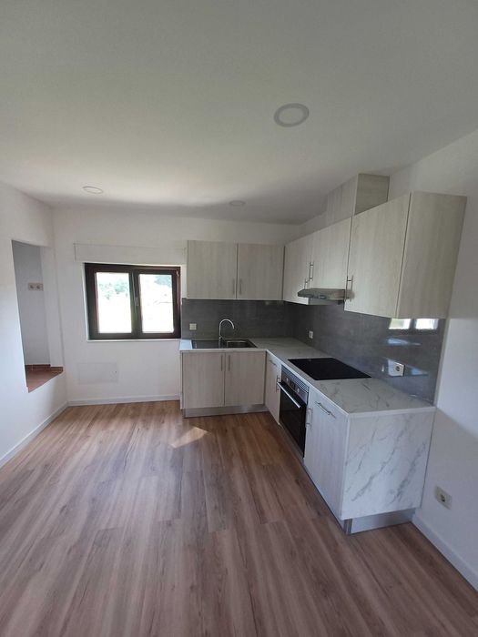 Apartamento T2 nas meirinhas