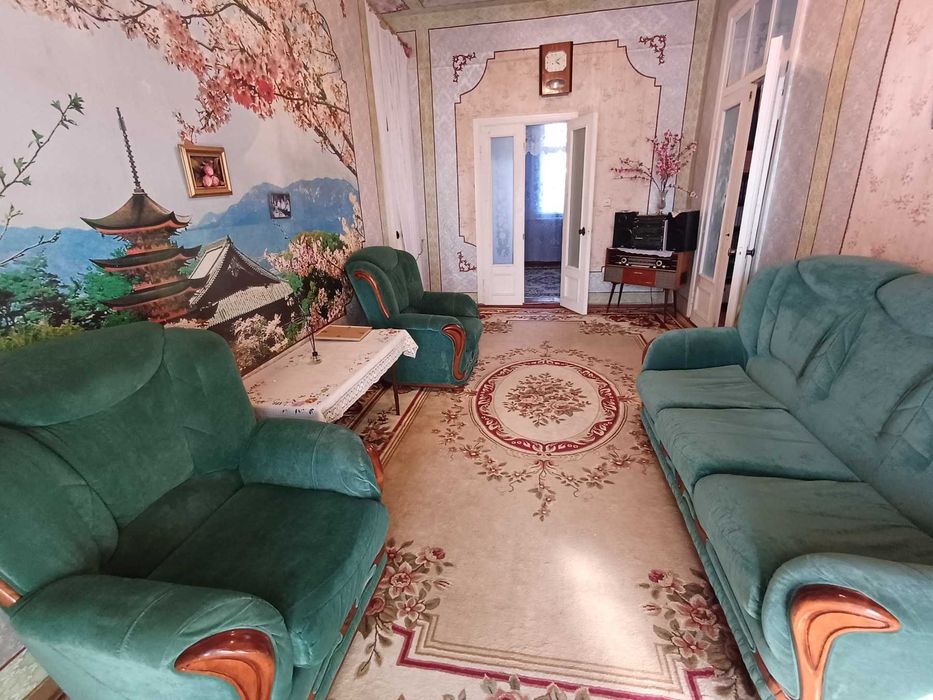 Продам дом в пгт Доброслав