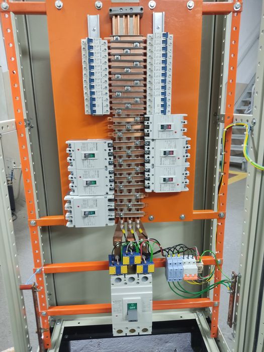 Eletricista Industrial e de Automação