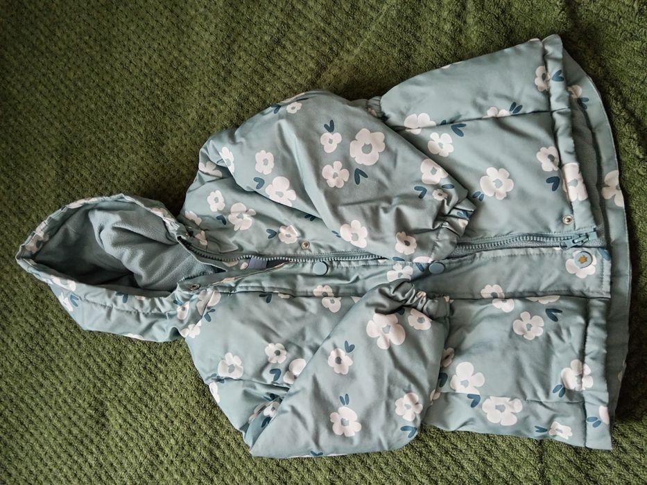 Продам парку на дівчинку