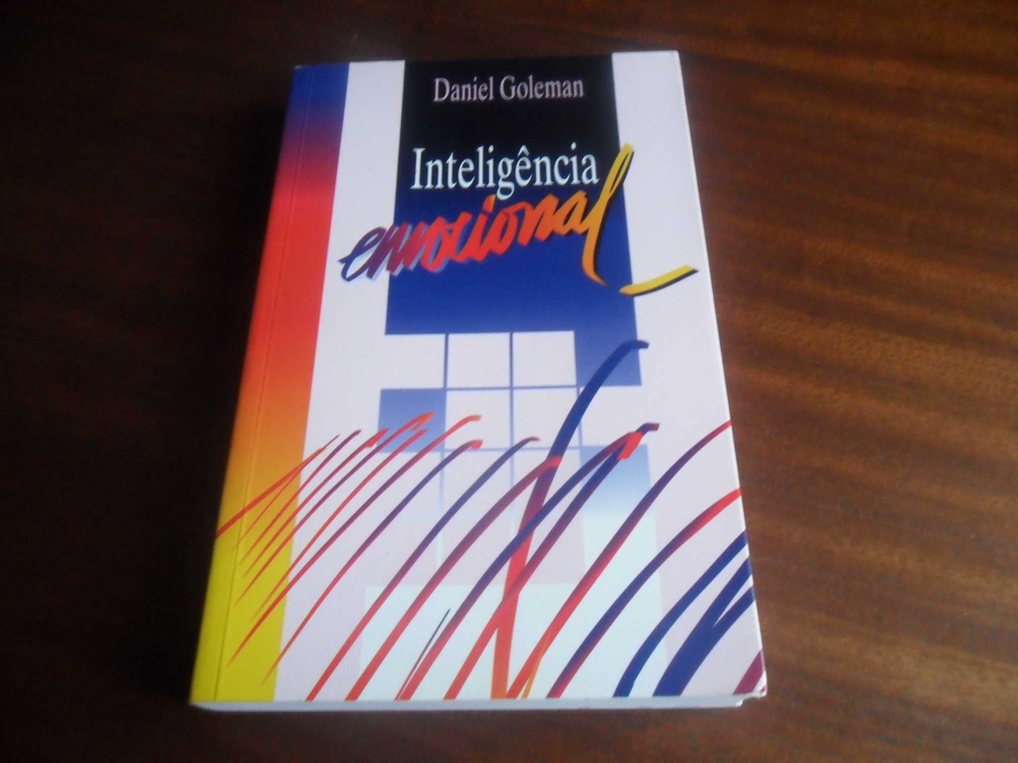 "Inteligência Emocional" de Daniel Goleman - 12ª Edição de 2003