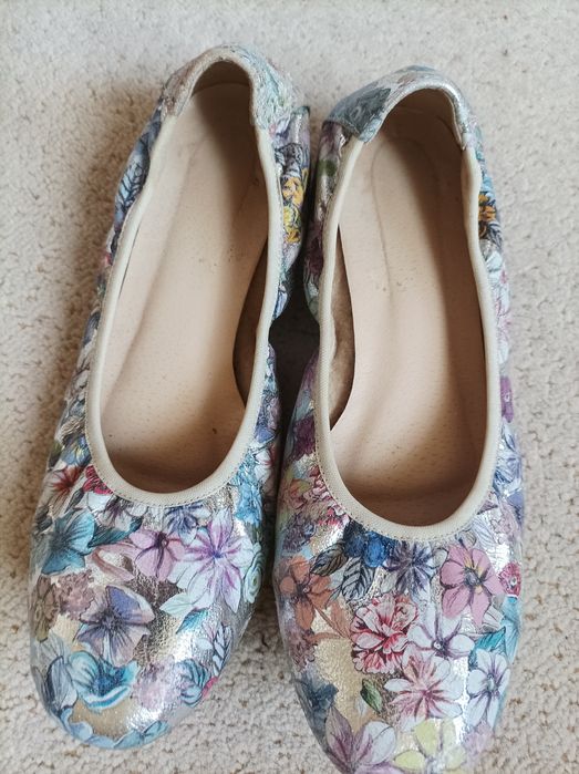 Piękne balerinki r 39