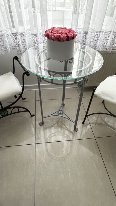 Komplet mebli kutych ze szkłem – konsola, lustro, stolik, krzesła