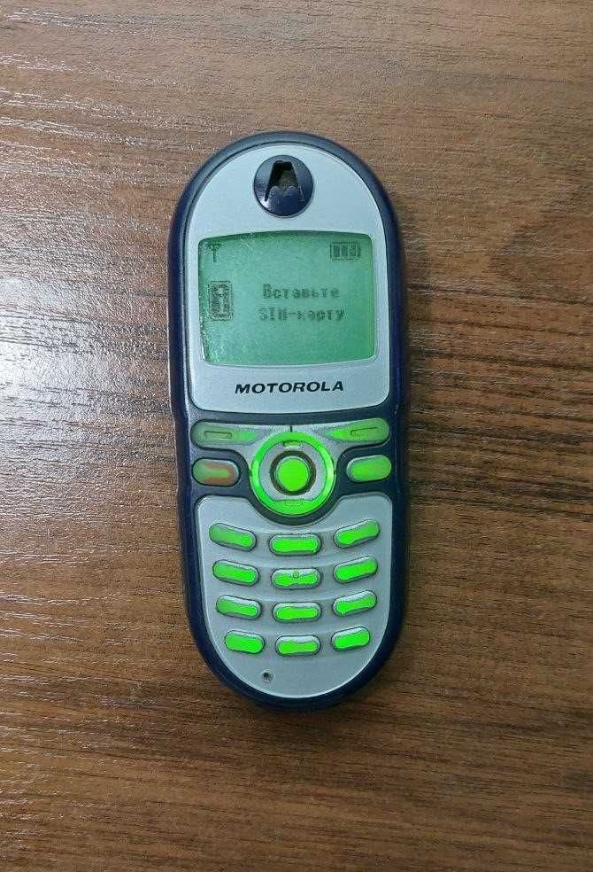 Кнопочний телефон Motorola C200