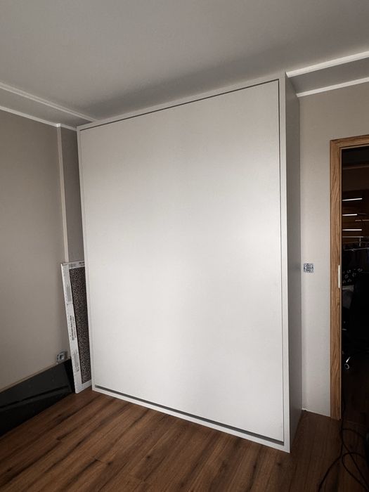 Łóżko chowane w szafie, łóżko składane