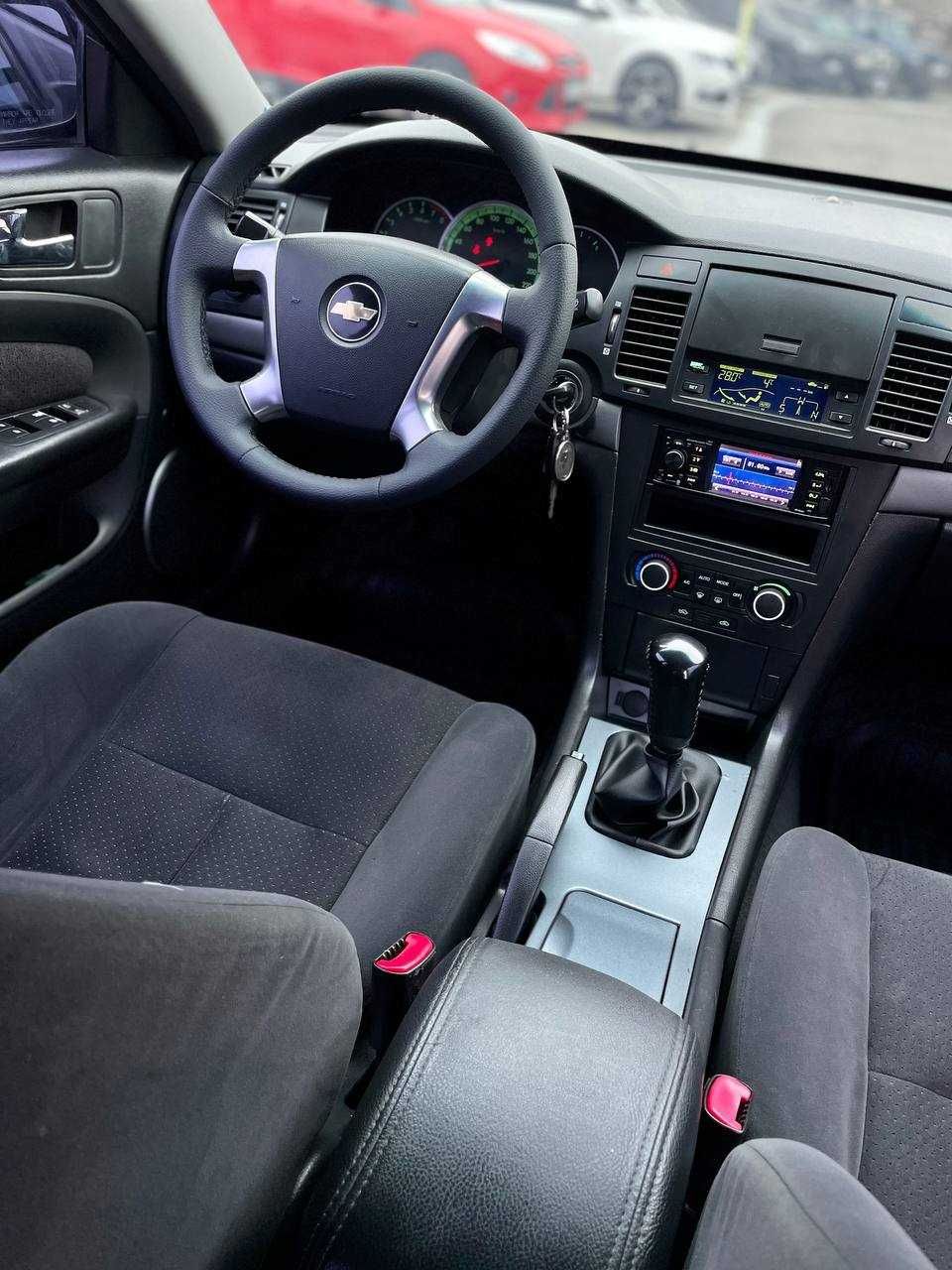 Продажа в кредит, Chevrolet Epica 2008 года,на газу 4 поколения.