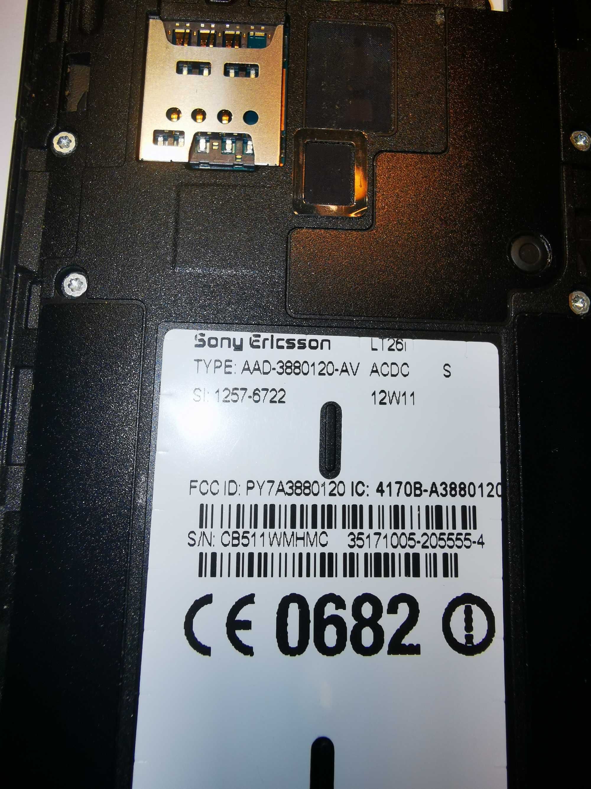 Sony Xperia S LT 26i czarny z ładowarką