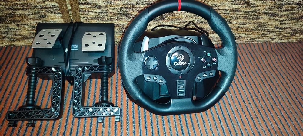 Игровой руль . Цена договорна. 4000грн
