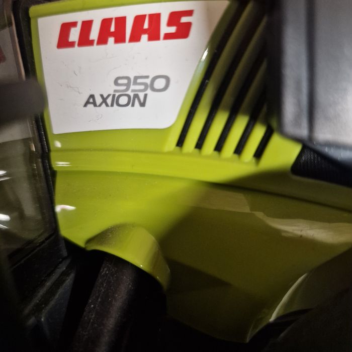 Іграшка трактор Bruder 03013