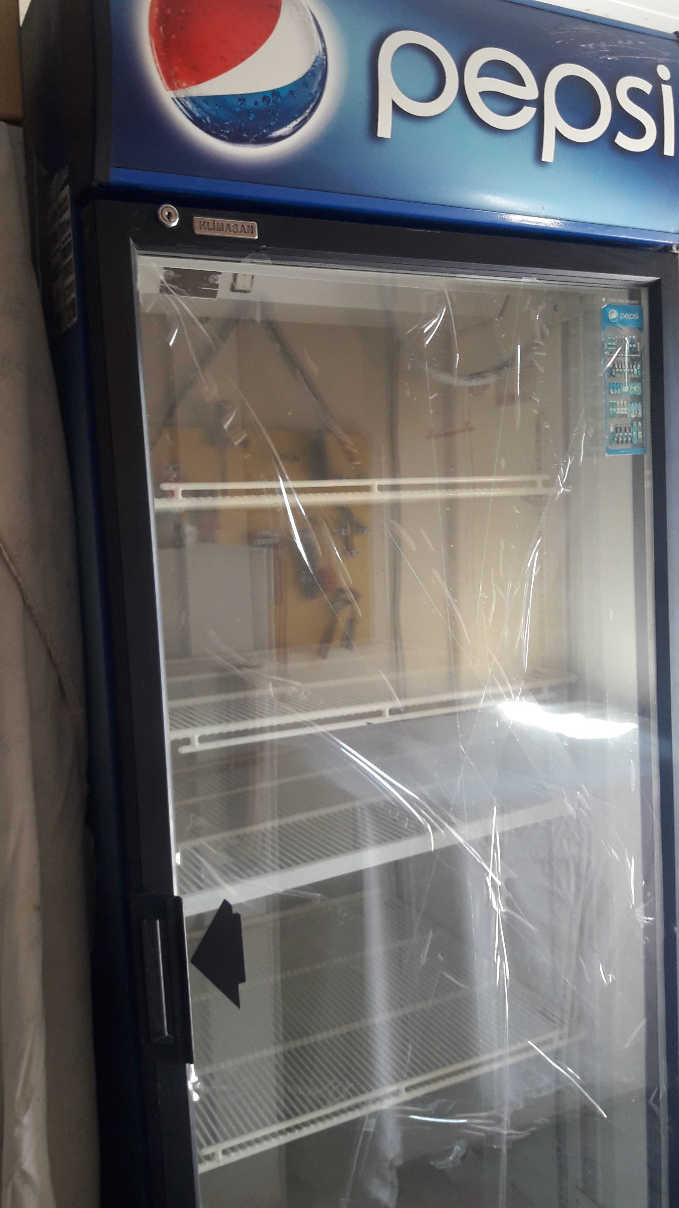 Холодильник витрина ларь PEPSI