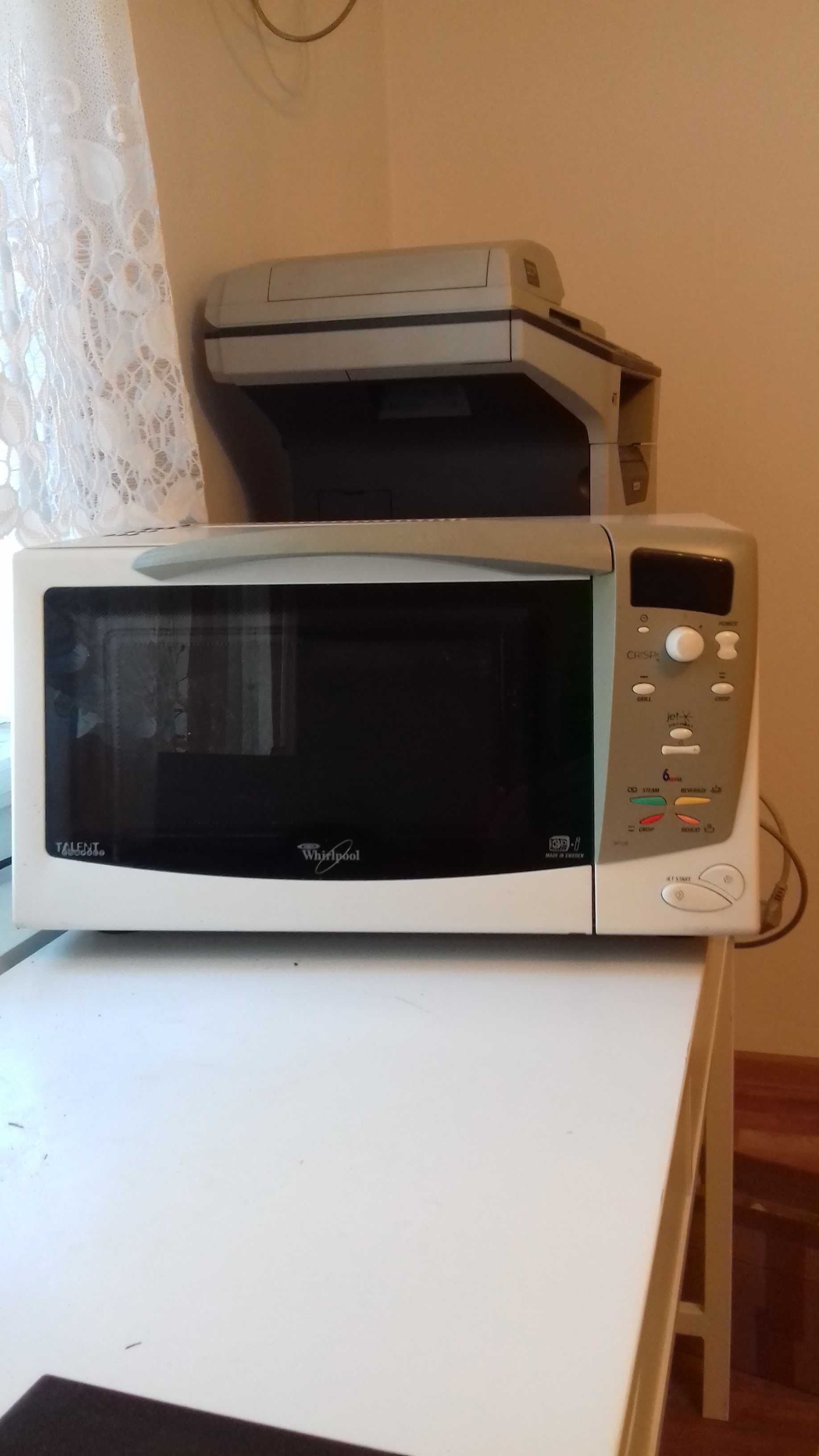 Mikrofala Whir[pool model MT226/WH - Uszkodzona. Made in Sweden